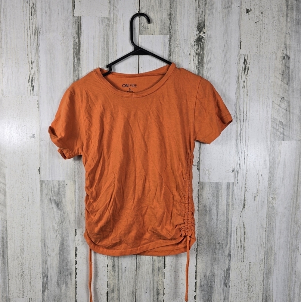 on fire orange ruched short sleeve tshirt women's size small